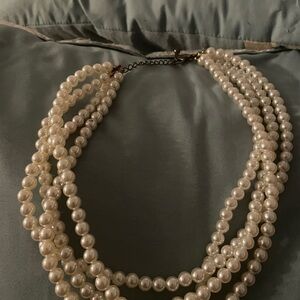 Elegant Pearl Necklace